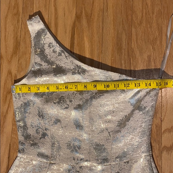 Tory Burch Ardell Ivory Metallic Jacquard linen blend cocktail dress size 0 - Picture 16 of 16